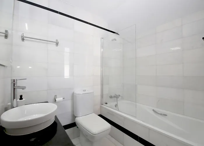 West Townhouse Lobon