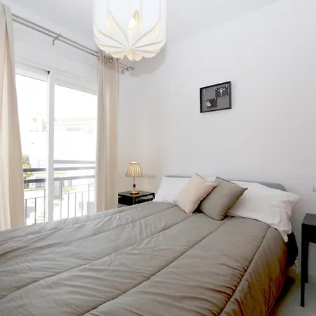 West Townhouse Lobon * אסטפונה