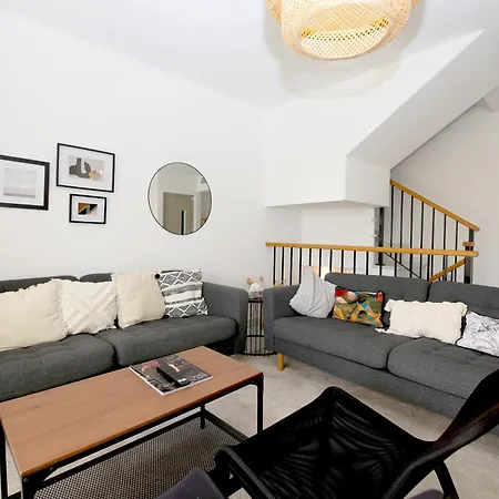 Feriehus West Townhouse Lobon *